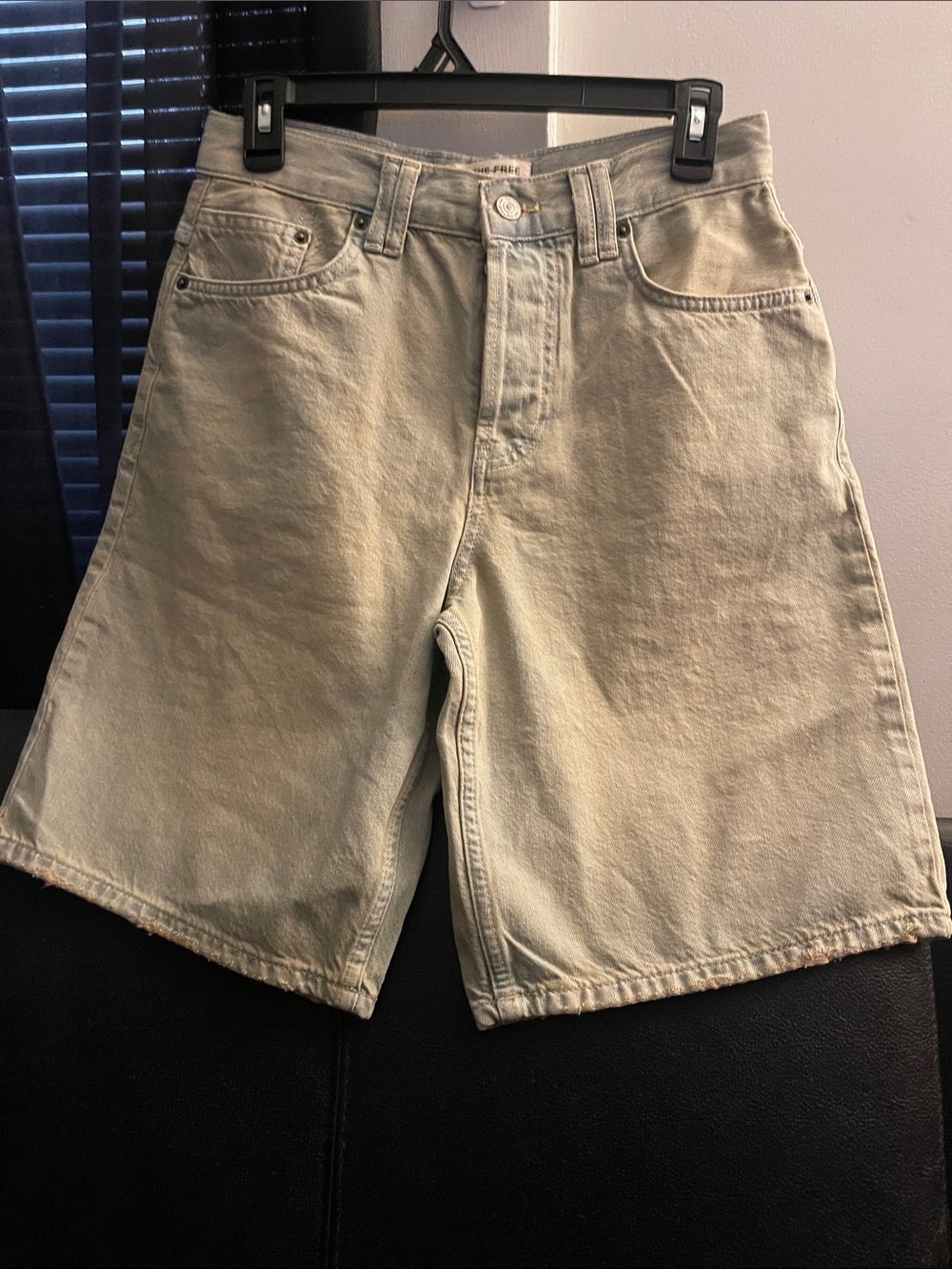 Free People We The Free Women’s Mud Wash Bermuda Denim Jean Jorts Size 25 NWOT